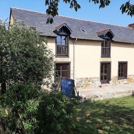 Longere Familiale Villa Melesse Kültér fotó